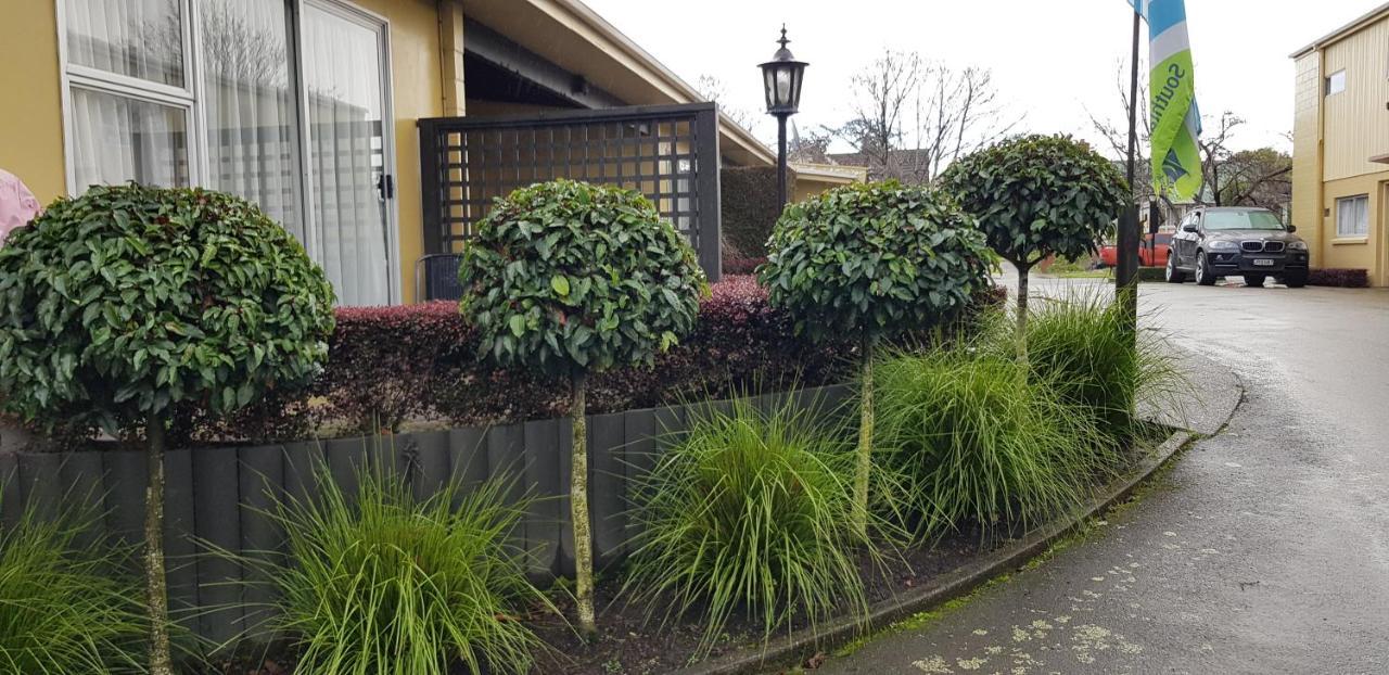 Golden Leaf Apartments Invercargill Buitenkant foto