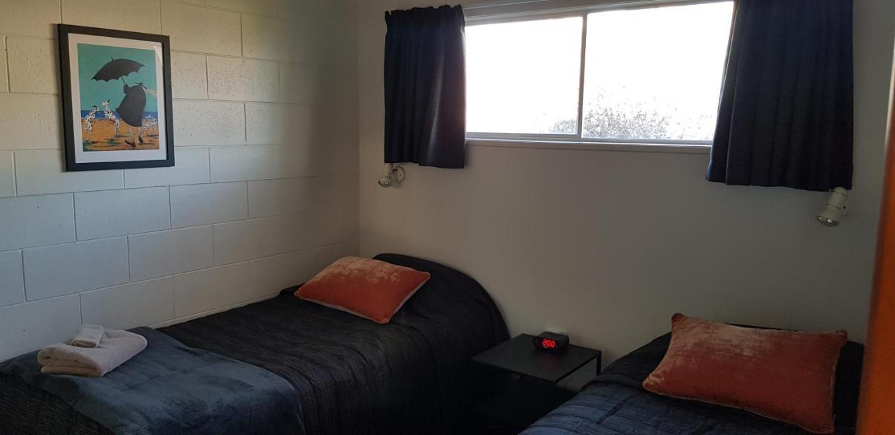 Golden Leaf Apartments Invercargill Buitenkant foto