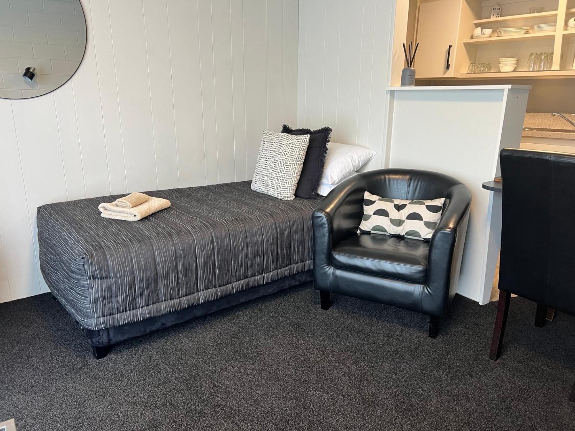 Golden Leaf Apartments Invercargill Buitenkant foto